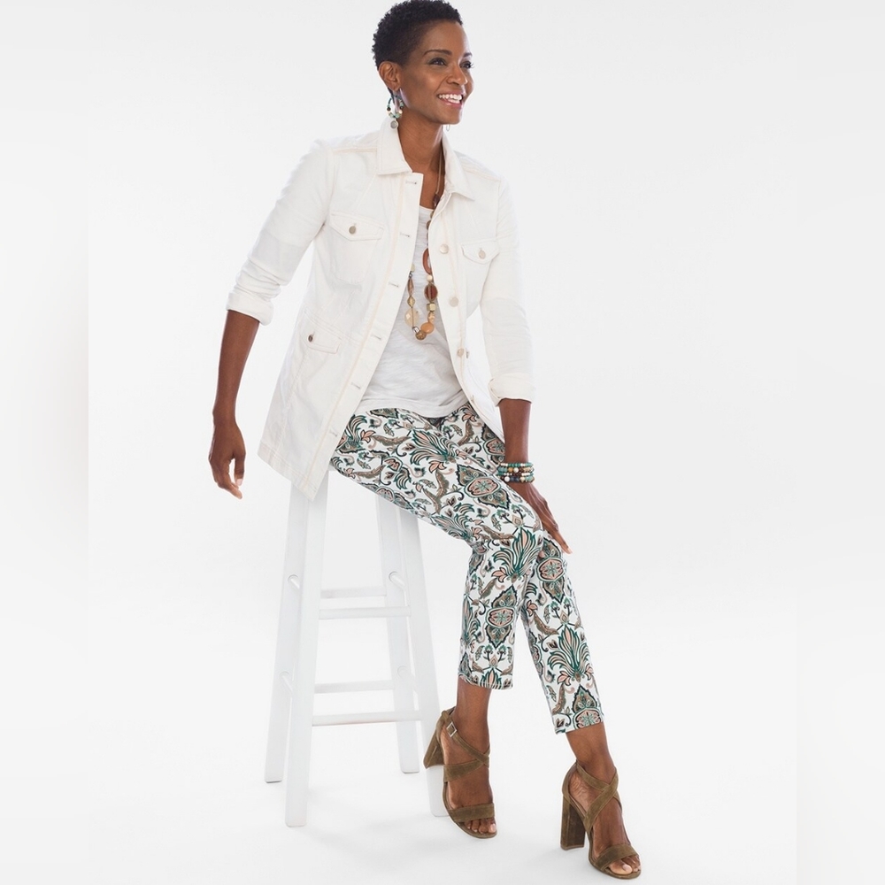 Chico's Green and White Ankle Cropped Pants